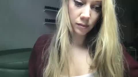 luiva13 online show from January 27, 2025, 8:51 am