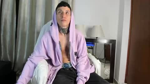 lujuriau_u online show from September 10, 2025, 2:11 am