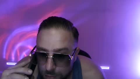 luk_me online show from April 3, 2026, 5:44 pm