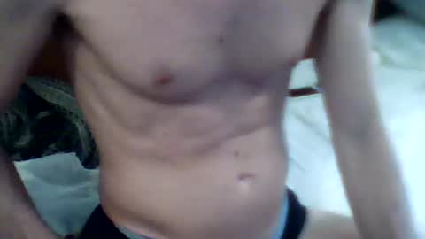 Snapshot of luke983 chatting on August 4, 2026, 2:08 pm luke983 online show from August 4, 2026, 2:08 pm