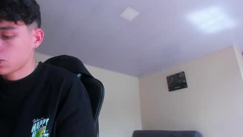 Snapshot of luke_chill chatting on June 12, 2026, 3:55 pm Luke online show from June 12, 2026, 3:55 pm