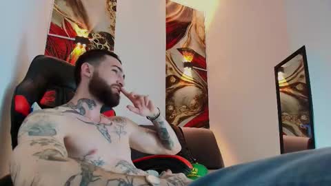 LUKE online show from November 20, 2025, 1:11 pm