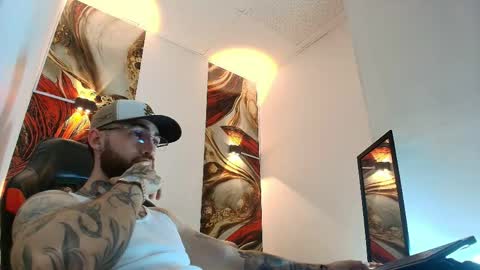 Snapshot of luke_davis01 chatting on May 8, 2026, 1:16 pm LUKE online show from May 8, 2026, 1:16 pm