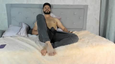 luke diaz7 online show from February 16, 2025, 11:37 pm