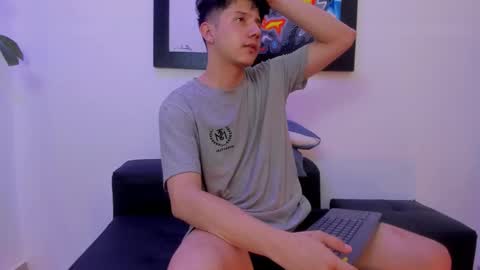 Snapshot of luke_julien chatting on December 1, 2025, 6:07 am Luke Julien online show from December 1, 2025, 6:07 am