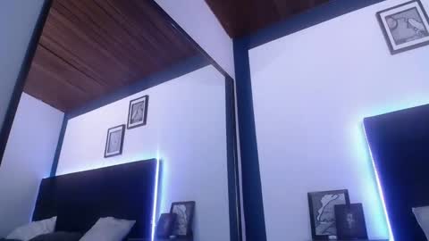 Snapshot of lukeaaron_ chatting on December 3, 2024, 9:33 am Luke online show from December 3, 2024, 9:33 am