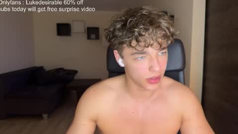 Snapshot of lukedesirable chatting on April 26, 2026, 7:22 pm lukedesirable online show from April 26, 2026, 7:22 pm