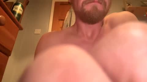 lukeeeeey96 online show from December 4, 2024, 4:10 am