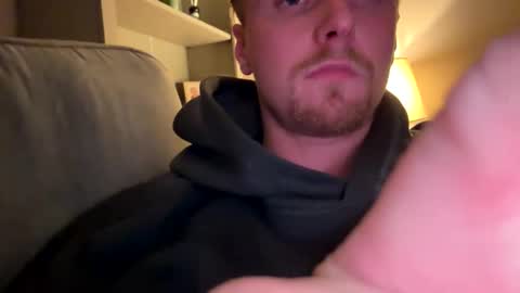 lukeeeeey96 online show from November 3, 2025, 10:42 pm