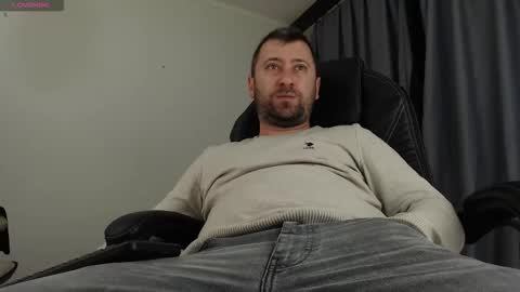 Sir Alex online show from November 15, 2025, 11:40 am