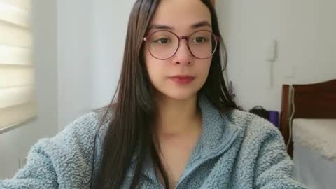 Luli online show from June 19, 2026, 1:04 pm