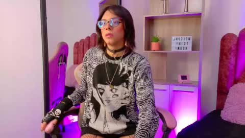 Cookie  online show from December 19, 2025, 12:23 pm