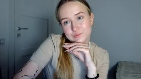 Snapshot of lulu_baby1 chatting on April 30, 2026, 8:57 pm Lulu Baby18 online show from April 30, 2026, 8:57 pm