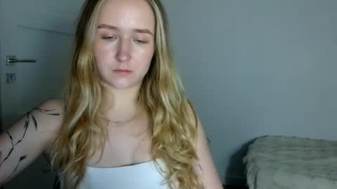 Snapshot of lulu_baby1 chatting on June 7, 2026, 7:50 pm Lulu Baby18 online show from June 7, 2026, 7:50 pm