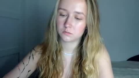 Snapshot of lulu_baby1 chatting on June 10, 2026, 7:13 pm Lulu Baby18 online show from June 10, 2026, 7:13 pm