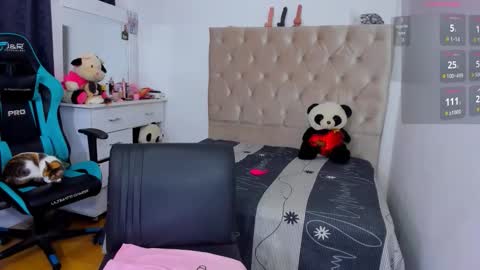 Snapshot of lulu_f1 chatting on December 1, 2025, 2:33 pm ferrer online show from December 1, 2025, 2:33 pm