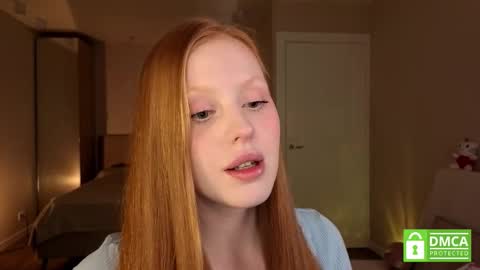 Snapshot of lulu_moons chatting on February 22, 2026, 4:49 pm Lulu online show from February 22, 2026, 4:49 pm