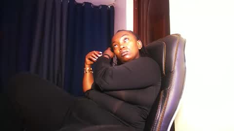 lulu_sparks1 online show from February 25, 2026, 7:29 am