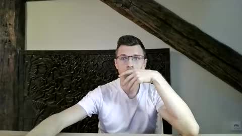 Andrew independent model 2000-0000 CET daily online show from March 19, 2026, 4:44 pm