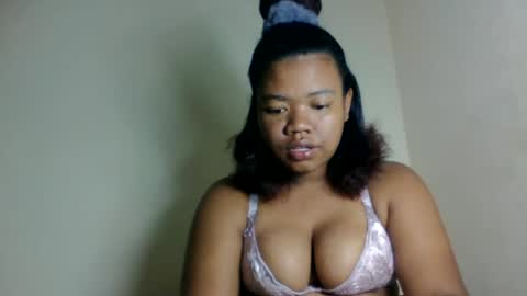 lumira_belle online show from July 1, 2026, 10:50 am