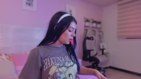 Snapshot of lummii_ chatting on February 7, 2026, 7:06 pm lummii_ online show from February 7, 2026, 7:06 pm