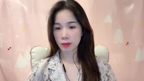 Luna online show from May 1, 2026, 2:38 am