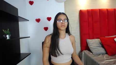 Luna And Titan  online show from February 23, 2026, 4:21 am