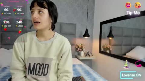 Luna online show from December 23, 2025, 10:57 am