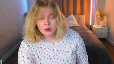 luna online show from April 18, 2026, 1:09 am