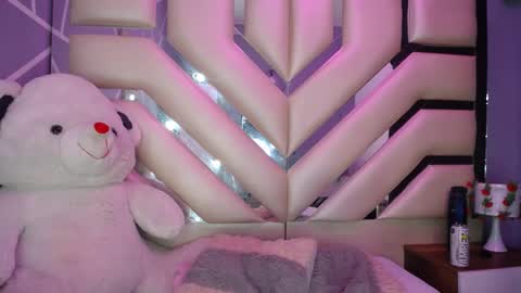 LUNA  online show from December 12, 2024, 3:10 am