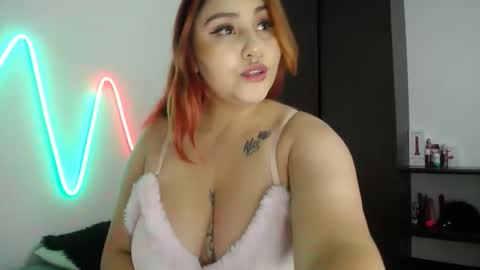 LUNA  online show from March 7, 2025, 2:25 am