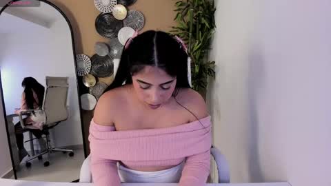 Snapshot of luna_cute14 chatting on May 6, 2026, 8:36 pm luna_cute14 online show from May 6, 2026, 8:36 pm