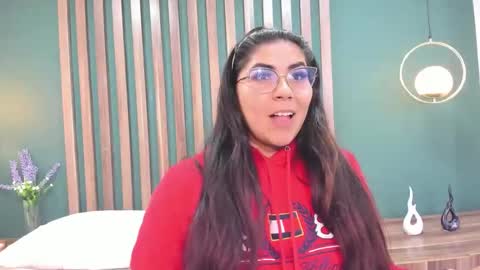 Snapshot of luna_dumont chatting on September 26, 2025, 8:02 pm luna online show from September 26, 2025, 8:02 pm