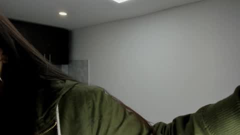 Snapshot of luna_dumont chatting on November 11, 2025, 11:10 am luna online show from November 11, 2025, 11:10 am