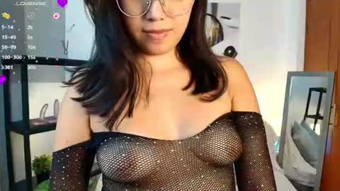 Snapshot of luna_ferrer10 chatting on June 23, 2026, 9:02 pm Luna Ferrer online show from June 23, 2026, 9:02 pm