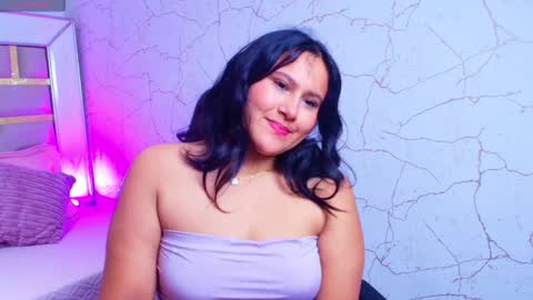 Luna  Jonez  online show from November 2, 2025, 9:22 am