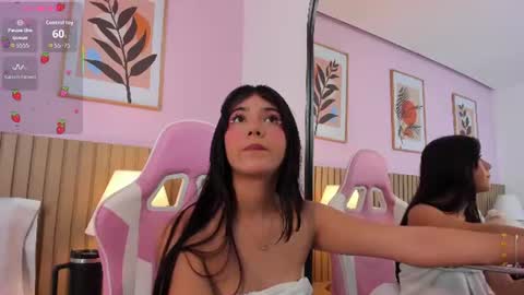luna_kiss18 online show from July 13, 2026, 3:42 am