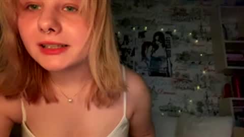 Luna online show from March 3, 2026, 7:09 pm