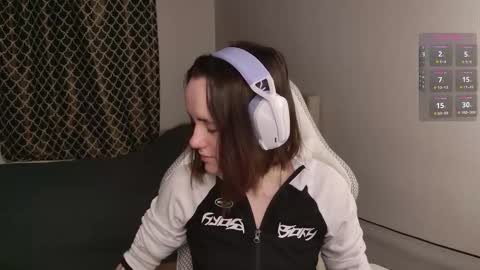 luna_loveeee online show from October 26, 2025, 3:45 am