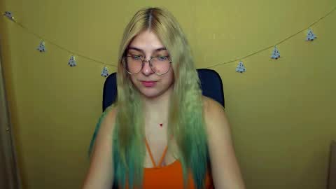 Luna online show from December 14, 2024, 12:33 pm