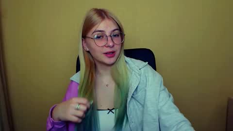 Luna online show from January 21, 2025, 8:30 am