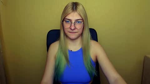 Luna online show from February 6, 2025, 9:11 am