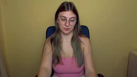 Luna online show from September 24, 2025, 1:25 pm