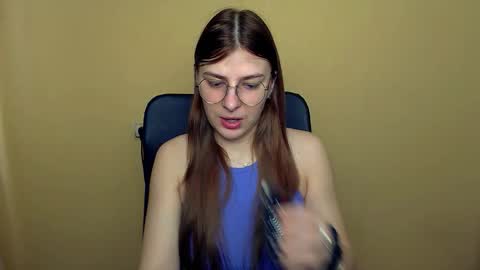 Luna online show from March 11, 2026, 10:10 am