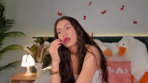 Snapshot of luna_mee chatting on February 27, 2026, 8:47 am Adele online show from February 27, 2026, 8:47 am