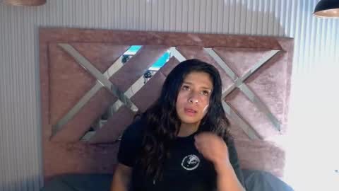 Snapshot of luna_miller28 chatting on March 3, 2026, 11:49 am luna miller online show from March 3, 2026, 11:49 am