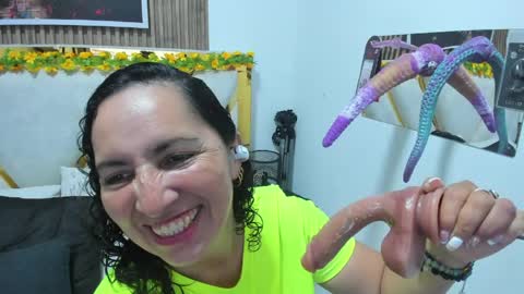 Snapshot of luna_naughty1 chatting on June 5, 2026, 7:52 pm luna_naughty1 online show from June 5, 2026, 7:52 pm