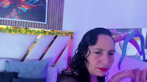 Snapshot of luna_naughty1 chatting on June 10, 2026, 9:19 am luna_naughty1 online show from June 10, 2026, 9:19 am