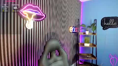Luna Rosse  online show from June 11, 2026, 12:36 pm
