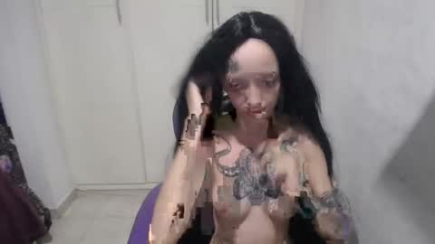 Luna online show from January 1, 2025, 8:35 am